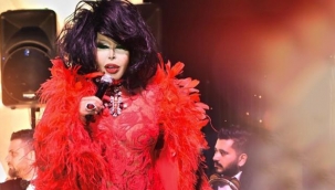 Bodrumda tatil yapan Bülent Ersoy, makyajsız görüntülendi