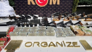 Sarallar operasyonunda ele geçirilenler emniyette sergilendi