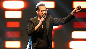 Hakan Peker siyasete giriyor: O ilçe için adaylığını açıkladı