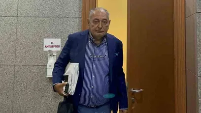 Ünlü sunucu Reha Muhtar yoğun bakımda! Entübe edildi! 